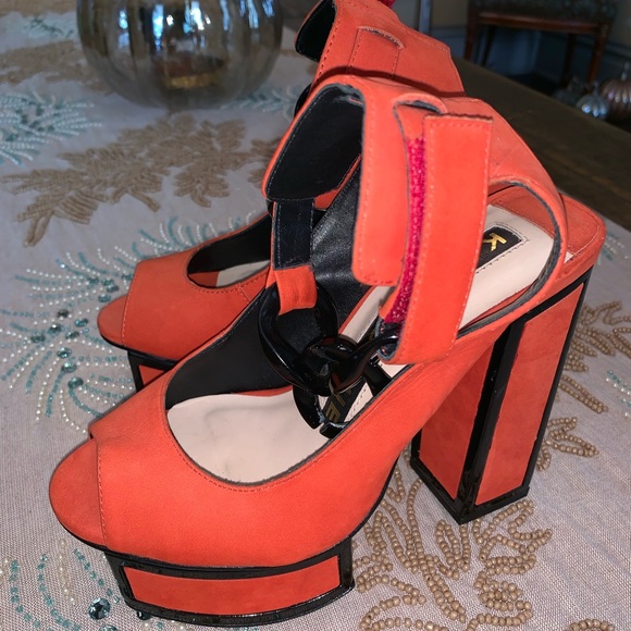 Like-New Kat Maconie London Maya Chunky Chain Heel - Picture 5 of 7